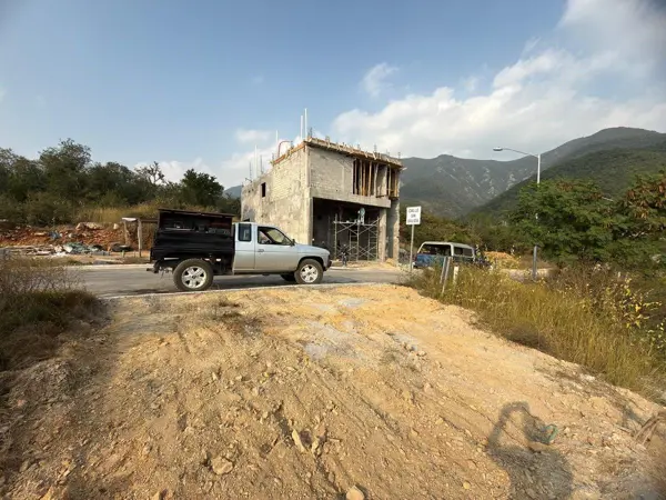 Terreno en venta en El Yerbaniz, Santiago — foto 2 de 4