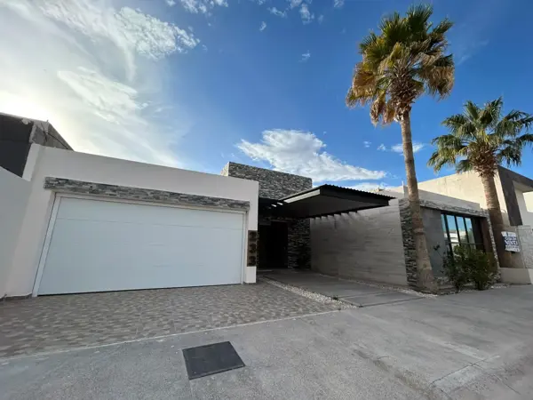 Casa en venta en Hacienda del Rosario, Torreón — foto 2 de 27