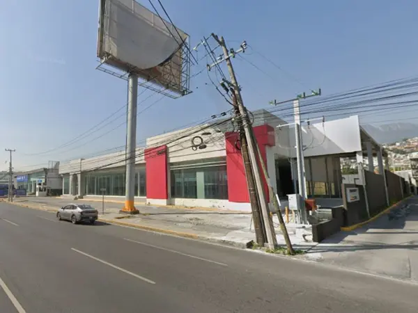 Local sobre Avenida Garza Sada, Zona Contry, Monterrey