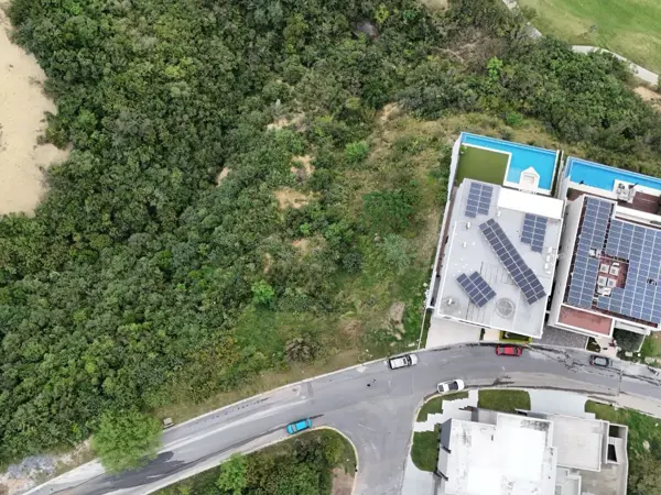 Terreno residencial en Venta en La Herradura, Zona Sur de Monterrey — foto 1 de 5