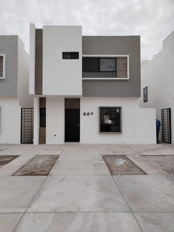 CASA EN RENTA PASEO AUREA CASA EN RENTA PASEO AUREA