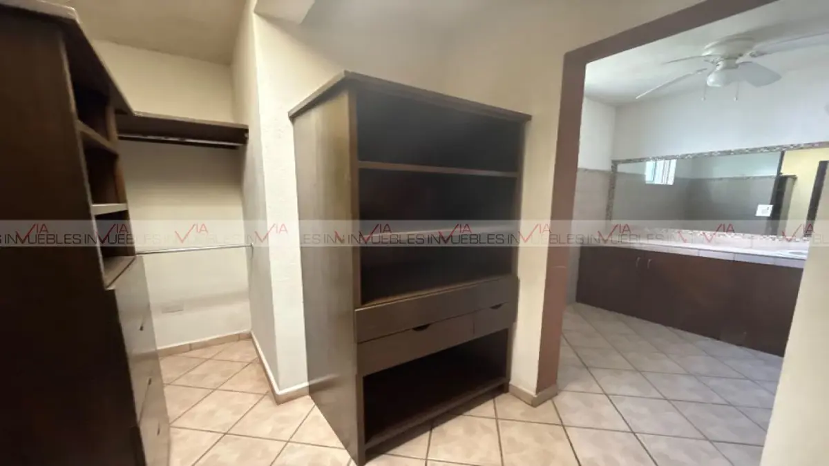 Casa en venta en Yerbaniz, Santiago — foto 1 de 21