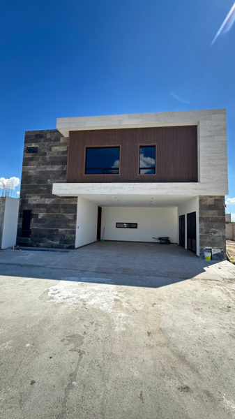 Casa en venta en Los Viñedos, Torreón — foto 2 de 35