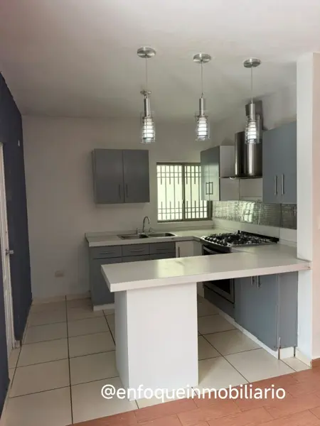 Casa en renta en Real del Sol, Saltillo — foto 3 de 14