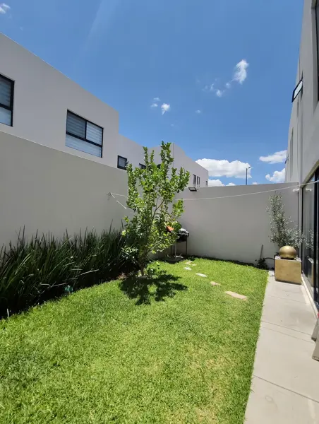 Casa en venta en Bosques de Breda, León — foto 3 de 16