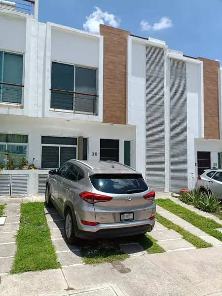 Casa en venta en Colinas del Santuario, Corregidora, Querétaro