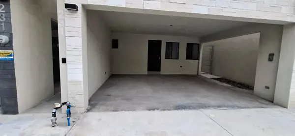 Casa en venta en Ciudad Cumbres, García — foto 3 de 13