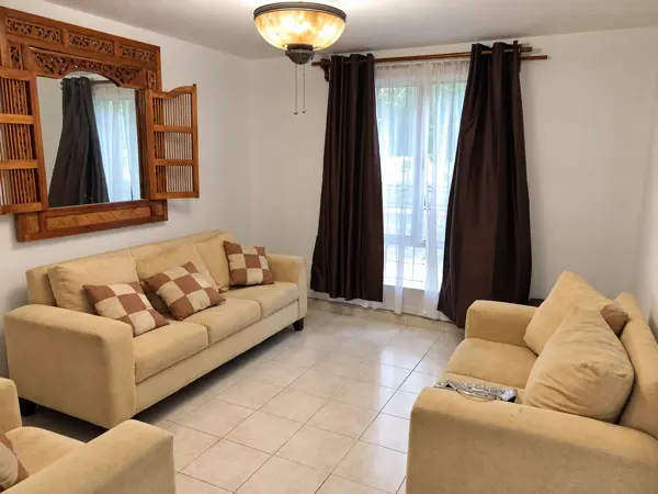 Bonita casa en renta en Cumbres San Agustín, equipada y amueblada.