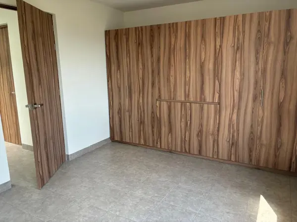 CASA EN VENTA EN ZONA SUR DE LEÓN | CLÚSTER PRIVADO CON ALBERCA | A 10 MINUTOS DE ALTACIA