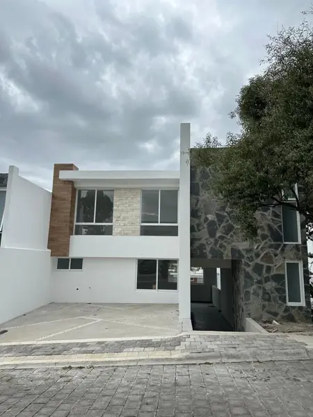 Casa  en venta en Puebla en Harás del Bosque a estrenar