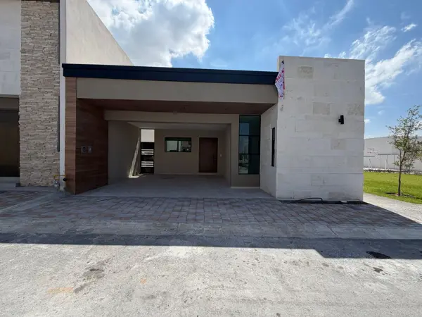 Casa nueva de 1 planta equipada en Privanzas Calizas — foto 1 de 15