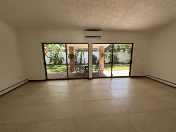 Casa en venta en Jardines de Campestre, San Pedro Garza García — foto 3 de 16