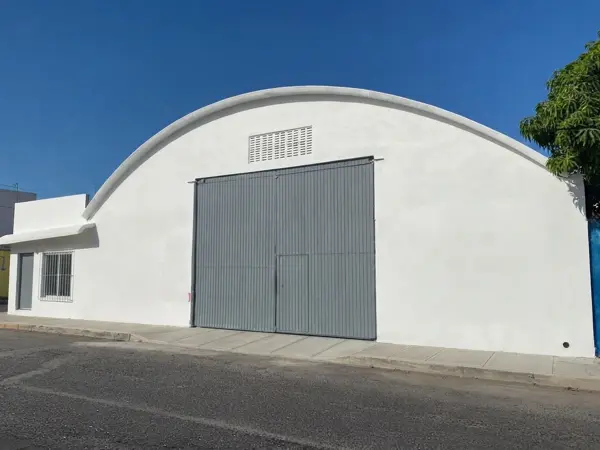 Bodega en esquina 400m2 con oficina, cerca de Av Rafael Cuervo, Veracruz