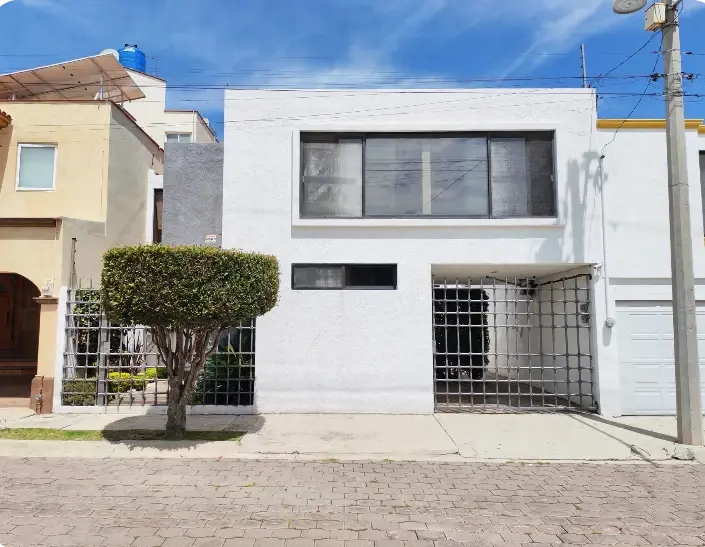 Casa en venta en Residencial Los Pinos, San Pedro Cholula — foto 1 de 37
