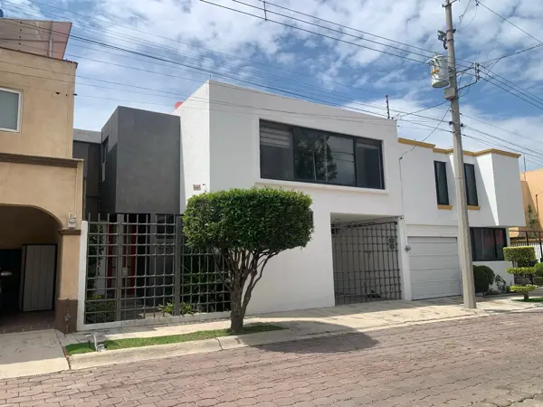 Casa en venta en Residencial Los Pinos, San Pedro Cholula — foto 2 de 37