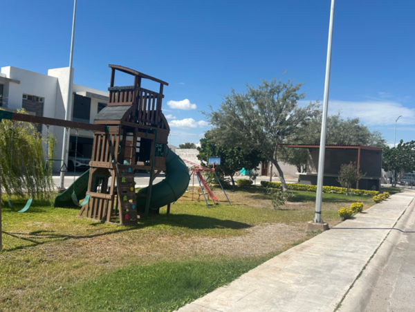 Casa en venta en Los Viñedos, Torreón — foto 2 de 26