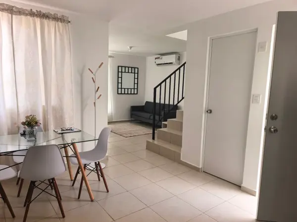 Casa en renta en Santa María, García — foto 3 de 18