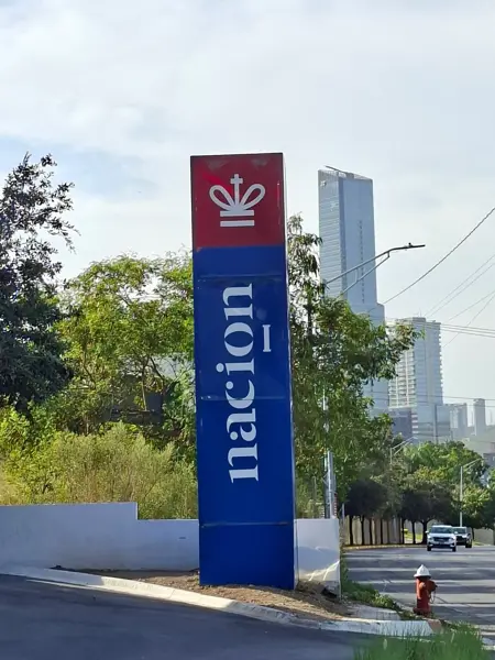 Local en renta en Jardin de las Torres, Monterrey — foto 2 de 14