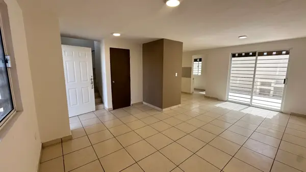 Casa en venta en San José de Flores, Saltillo — foto 2 de 26