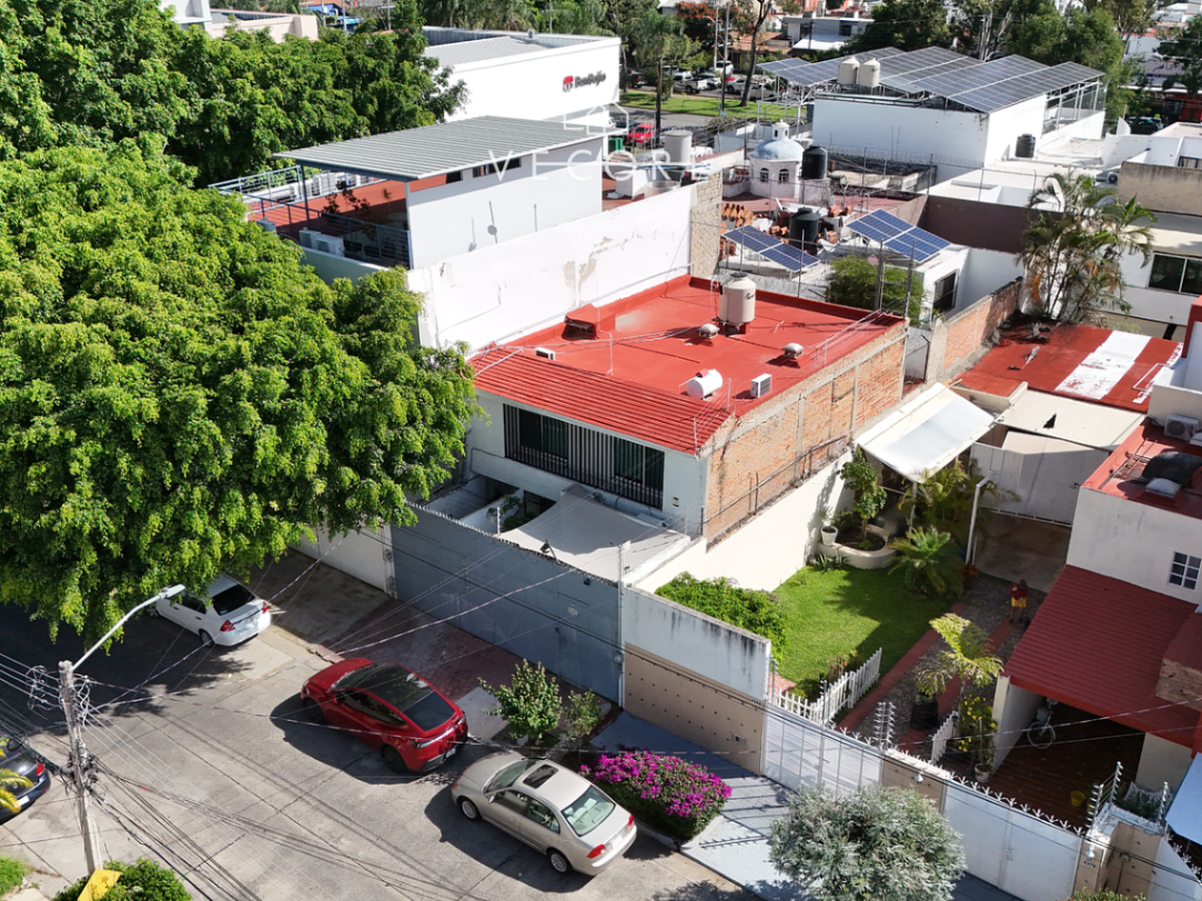 Casa en venta en Arboledas 1a Secc, Zapopan — foto 1 de 29