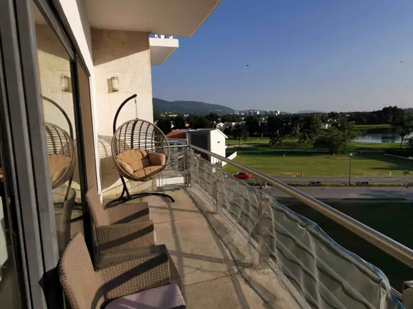 Apartamento en Venta en Paraíso Country Club, Emiliano Zapata, Morelos con Alberca y Terraza