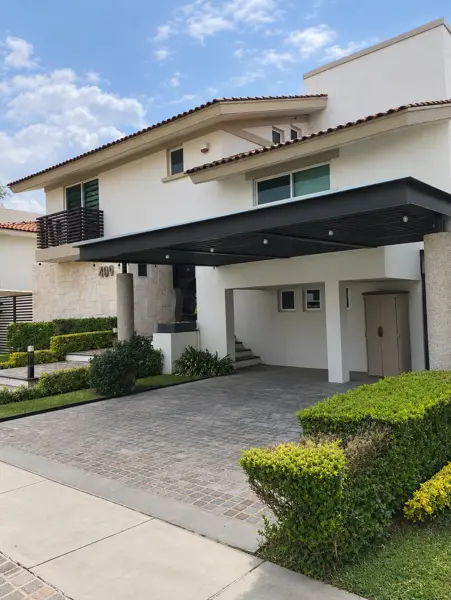 CASA AMUEBLADA EN SAN ANTONIO DE AYALA, IRAPUATO