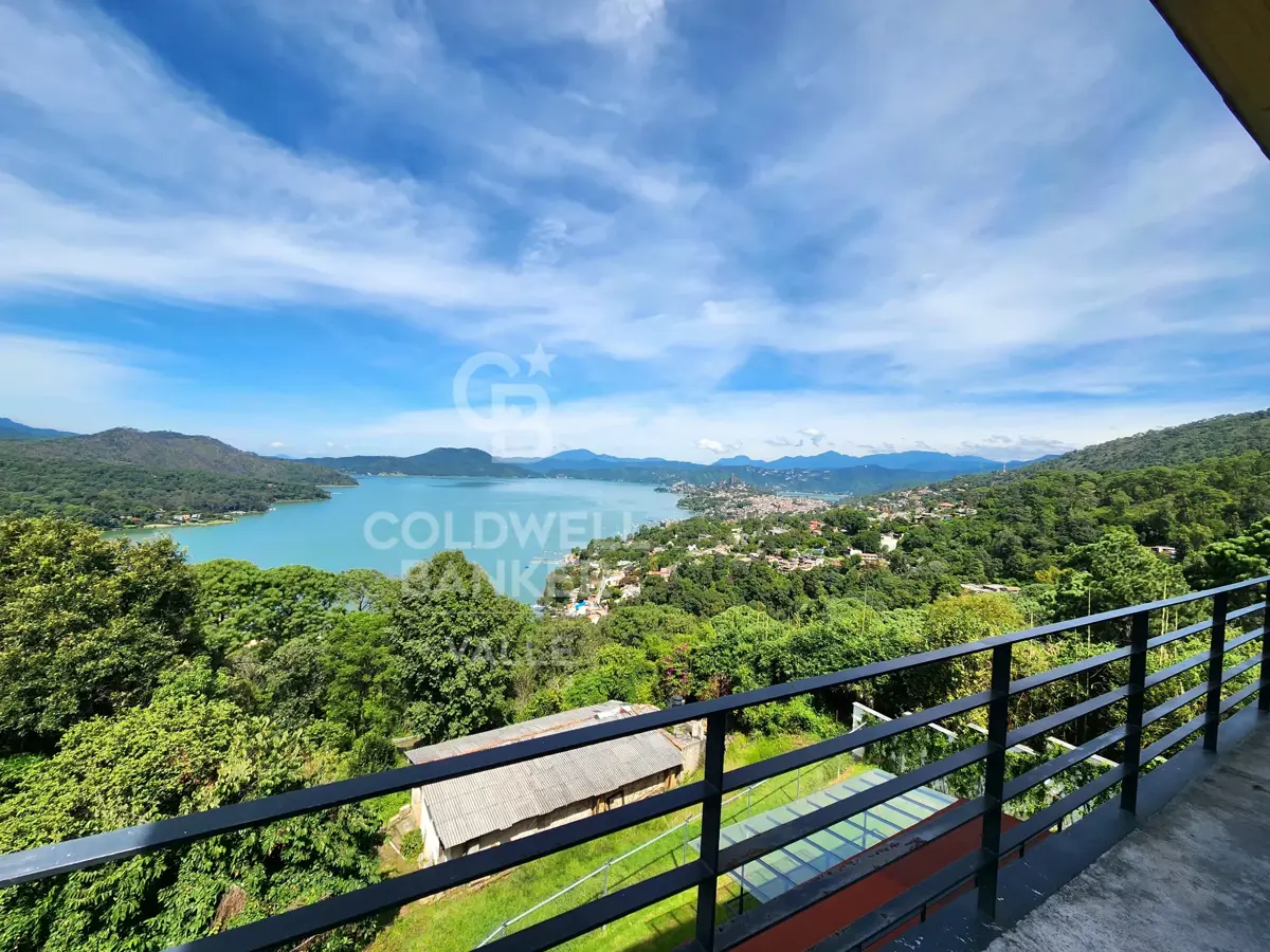Casa en renta en Monte Alto, Valle de Bravo — foto 1 de 27