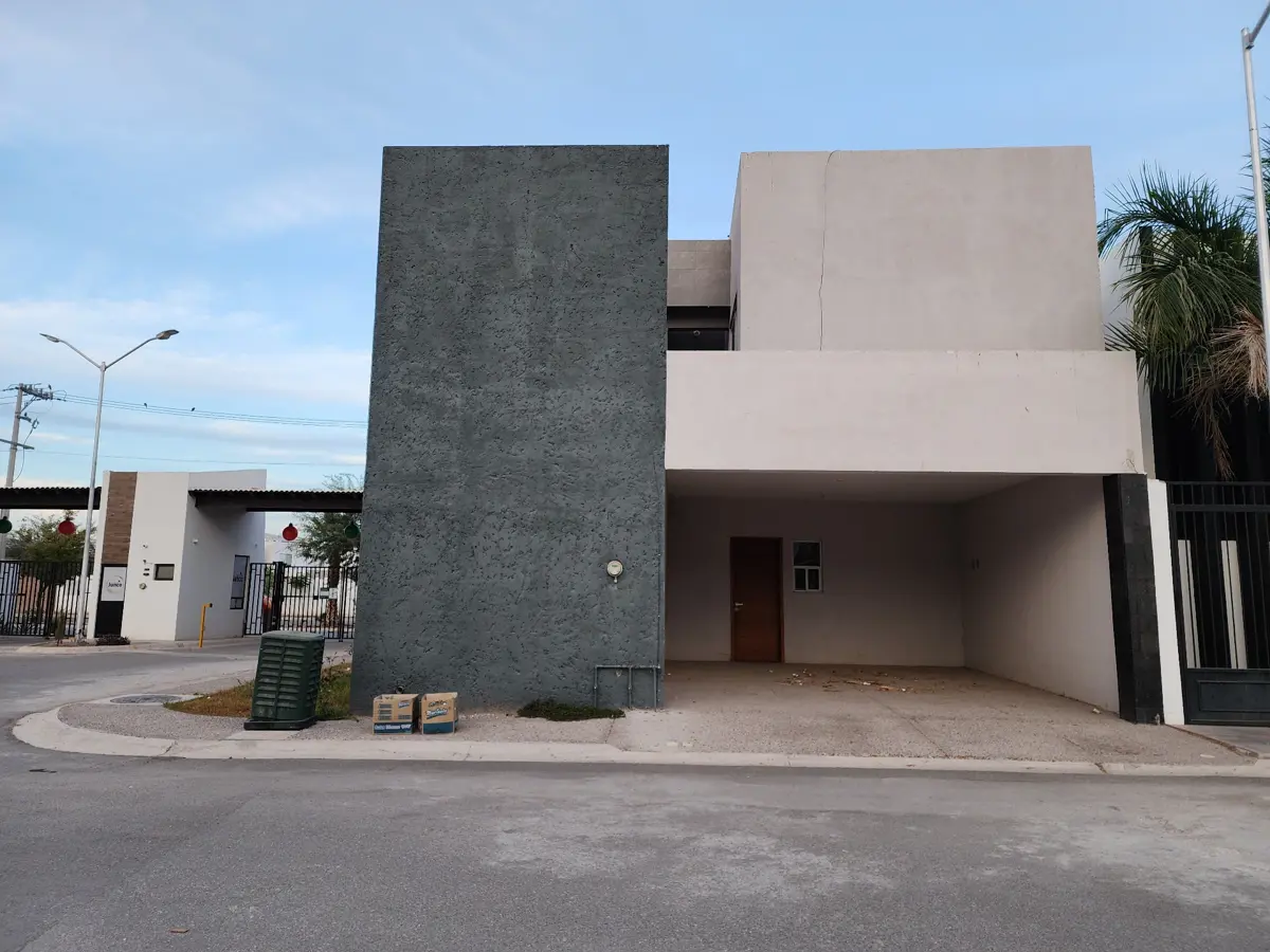 Casa en venta en Los Viñedos, Torreón — foto 1 de 9