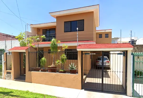 Casa en remate bancario en Zapopan, Las Águilas