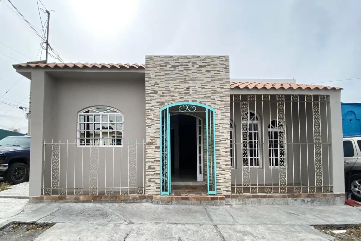 Casa en renta en Manantiales del Valle, Ramos Arizpe — foto 1 de 17