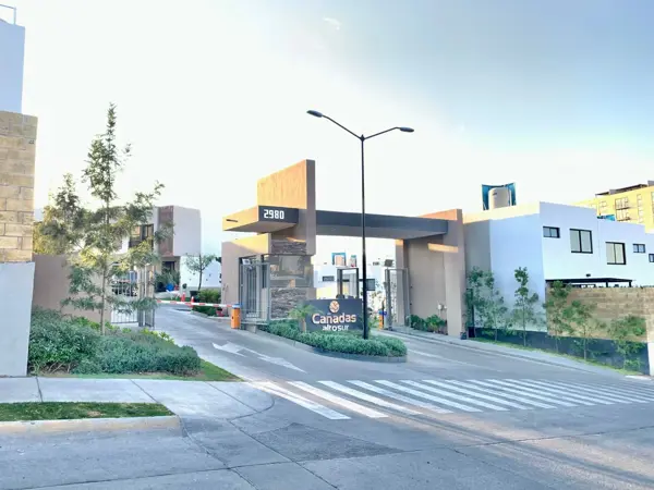 Oportunidad de Adjudicación: Casa en Comunidad Cerrada en San Pedro Tlaquepaque MM8011