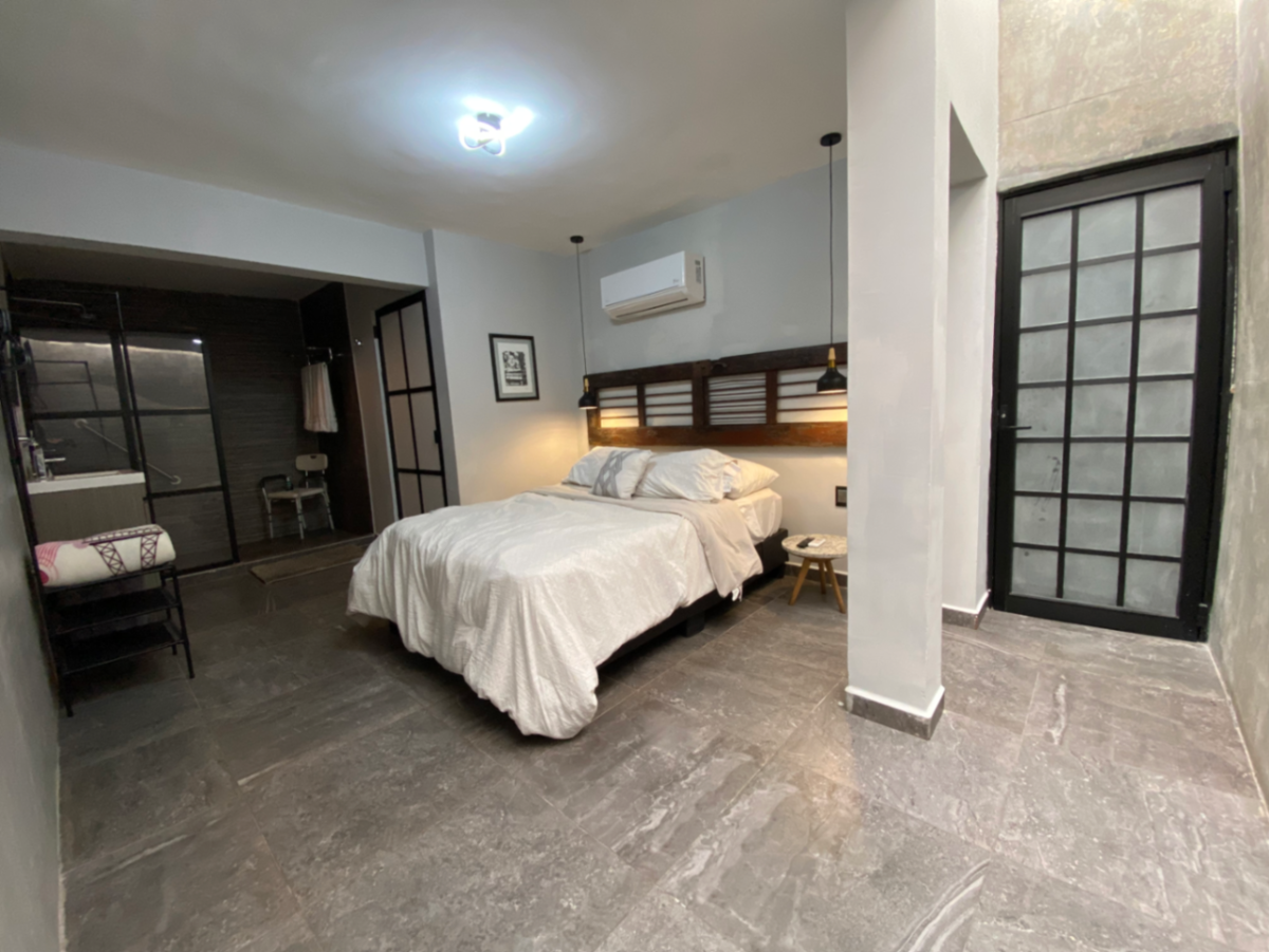 Edificio en venta en Los Maestros, Saltillo — foto 1 de 36
