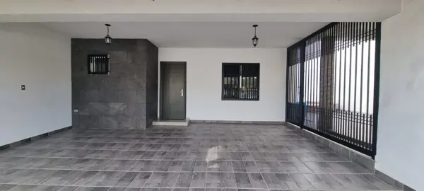 Casa en renta en Lomas del Valle II, Ramos Arizpe — foto 3 de 18