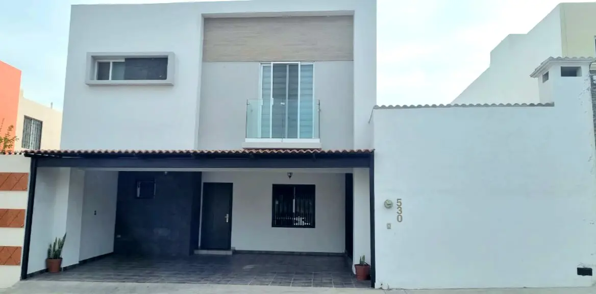 Casa en renta en Lomas del Valle II, Ramos Arizpe — foto 1 de 18