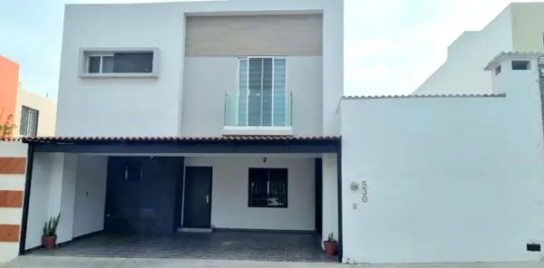 Casa amueblada en renta en Lomas del Valle Ramos Arizpe.