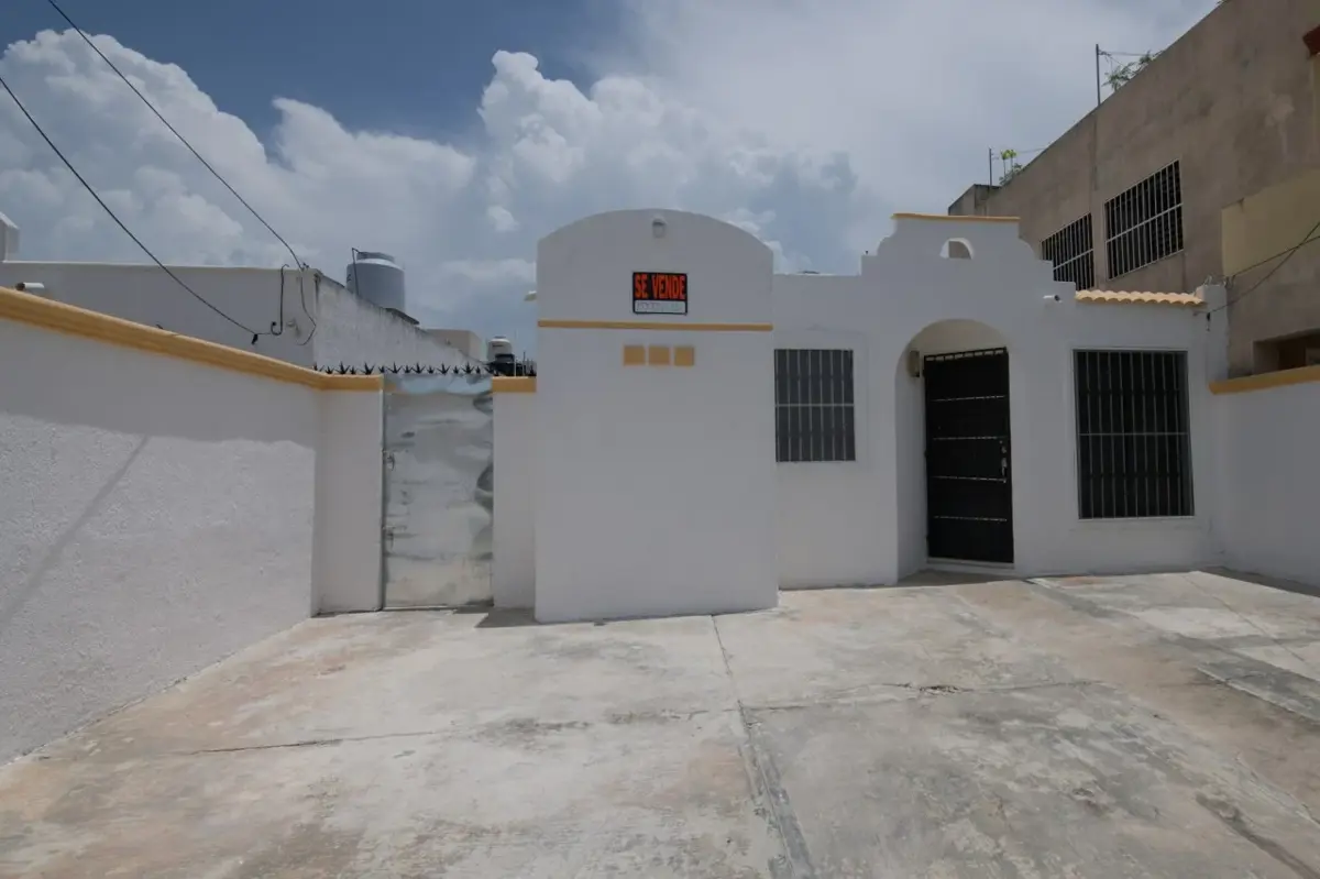 Casa en venta en Flamboyanes, Valladolid — foto 1 de 20