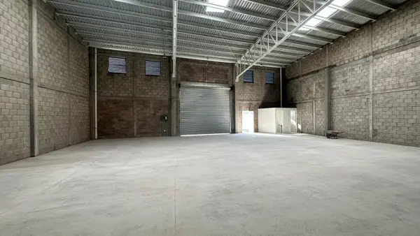 Bodega en renta, cerca de La Florida