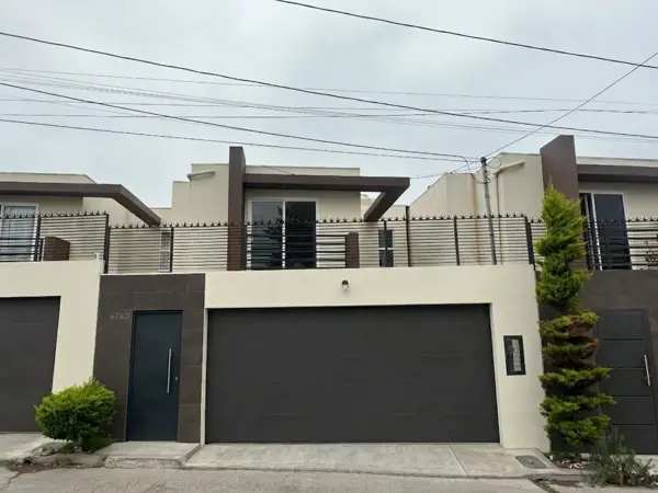 Casa en venta en Linda Vista, Tijuana, Baja California