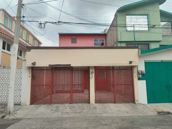 Casa en venta en San Nicolas Tolentino, Iztapalapa, Ciudad de México