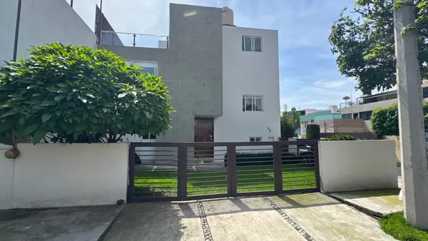 Casa en venta en Lomas de Santa Cruz, Naucalpan de Juárez — foto 2 de 60