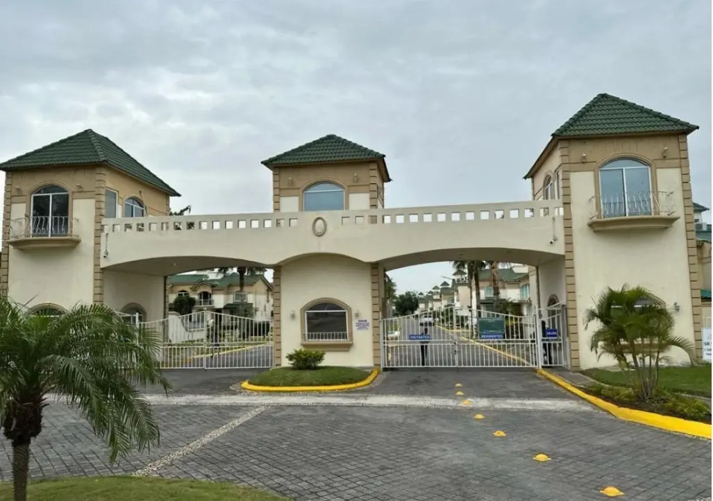 Casa en venta en El Morro las Colonias, Boca del Río — foto 1 de 23