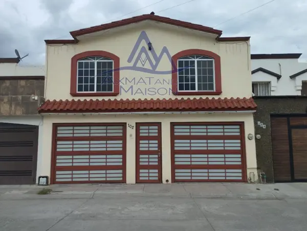 Casa en Venta en Comunidad Cerrada en La Luz, Durango - Precio Atractivo JX