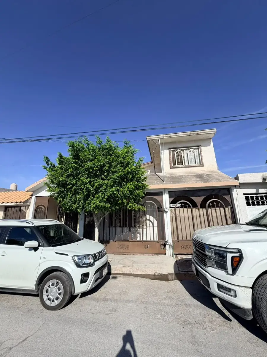 Casa en venta en Satélite de la Laguna, Torreón — foto 1 de 21