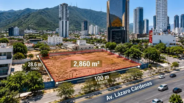 Terreno de usos mixtos en venta en zona Valle Oriente en Monterrey