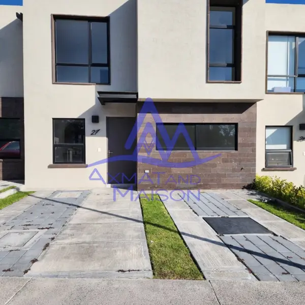 Casa en Zákia, Querétaro con 4 recámaras y amenidades exclusivas