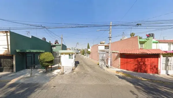 Casa en venta en Bosques de Aragon, Nezahualcóyotl — foto 2 de 6