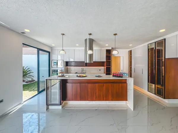 Casa en Preventa con Recámara en Planta Baja en Gran Reserva, Lomas de Angelópolis Iii. — foto 1 de 27