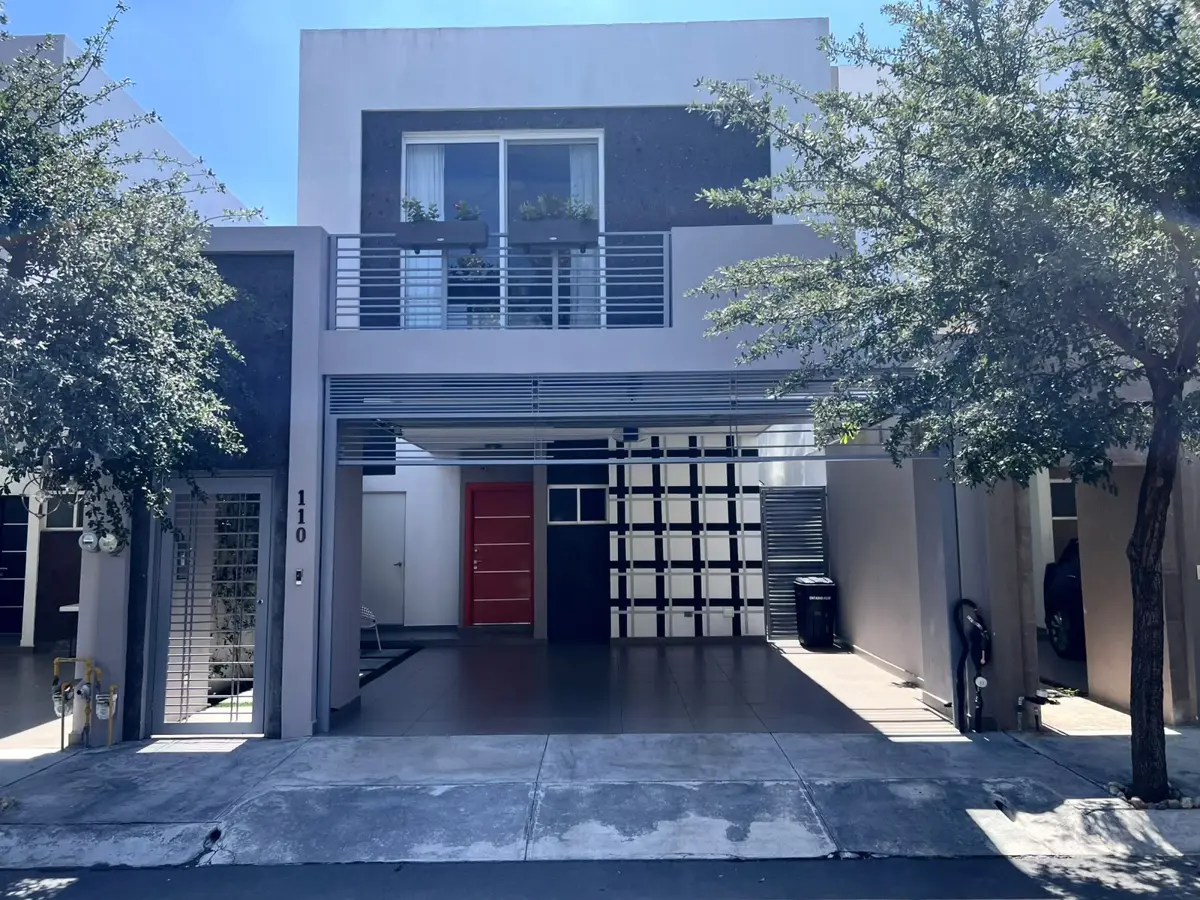 Casa en venta en Privadas del Canada, General Escobedo — foto 1 de 23