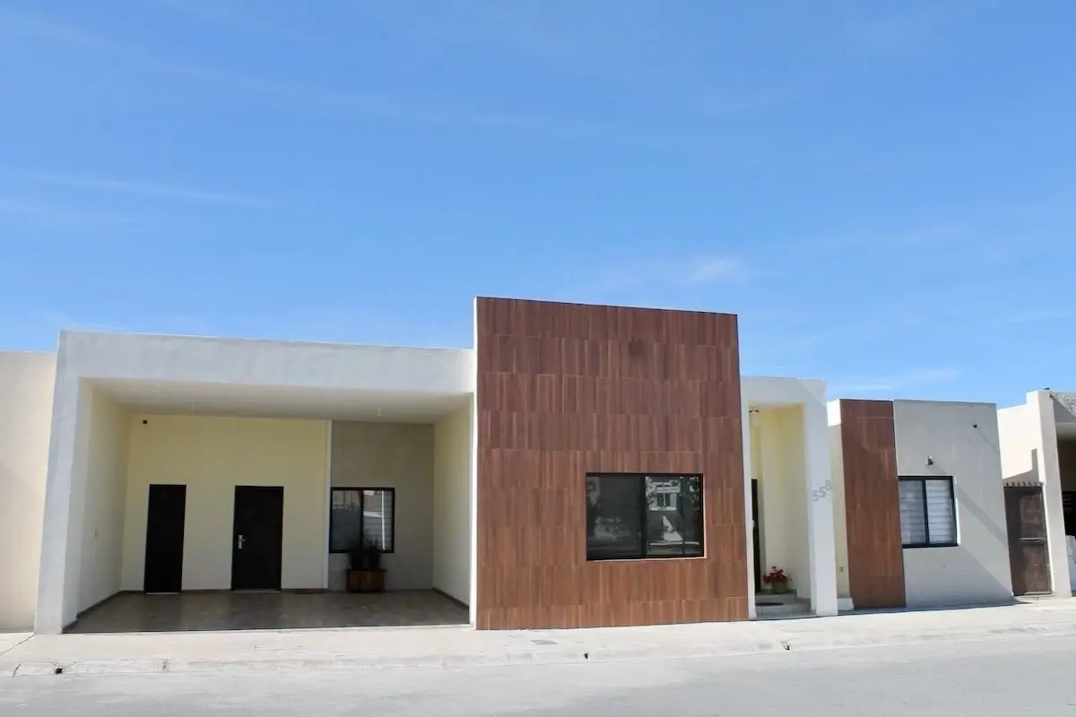 Casa en renta en Lomas del Valle II, Ramos Arizpe — foto 1 de 19