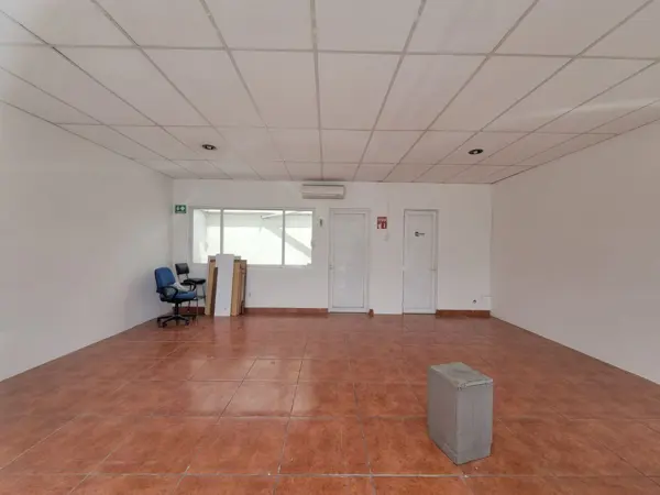 Local comercial de 45m2 en RENTA en Pueblo Nuevo, Corregidora